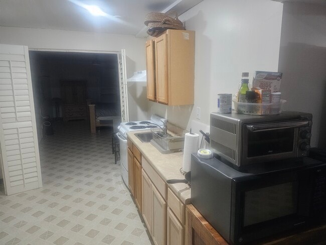 Photo - 5002 Sinope Way