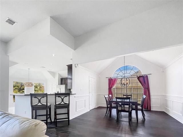Photo - 1803 Regent Ct