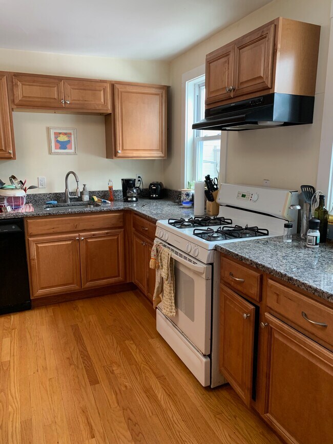 Photo - 345 Market St Unit 2