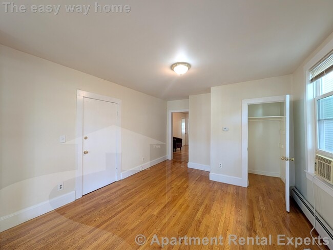 Photo - 379 Windsor St Unit #1