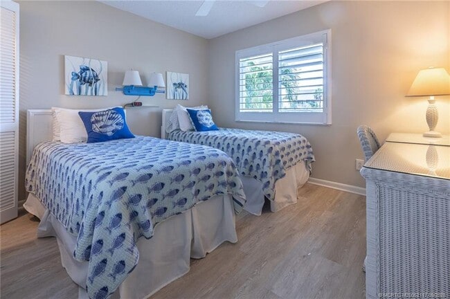 Photo - 5596 NE Gulfstream Way