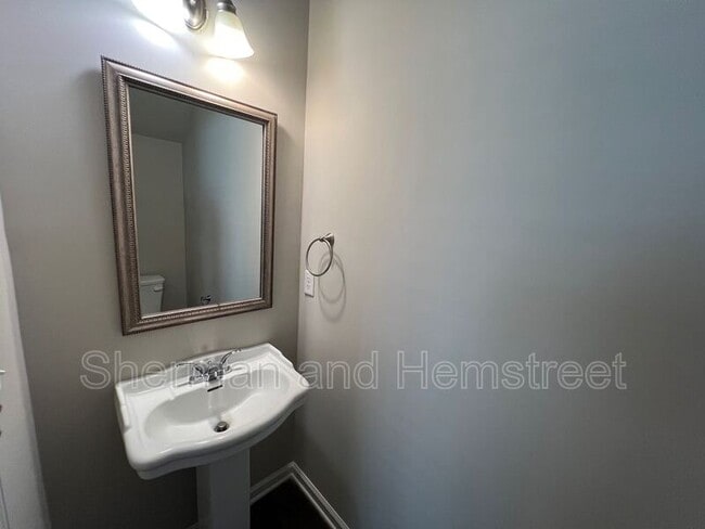 Photo - 721 Tarvin Cir Unit 721