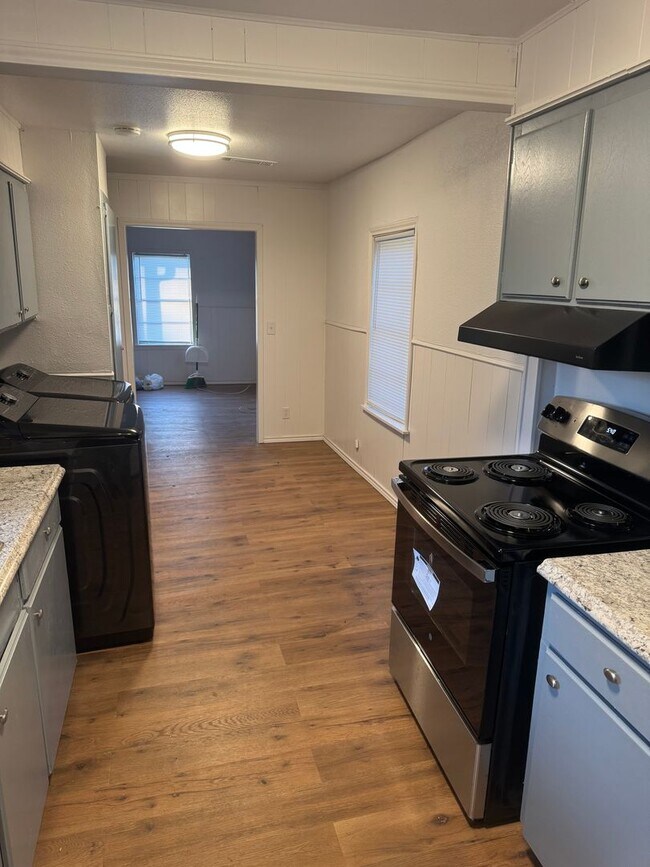 Photo - 1209 Martin Luther King Ave