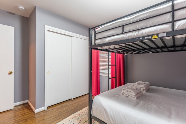 Photo - 1601 15th Ave S