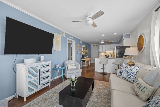 Photo - 301 Commerce Way Unit 101