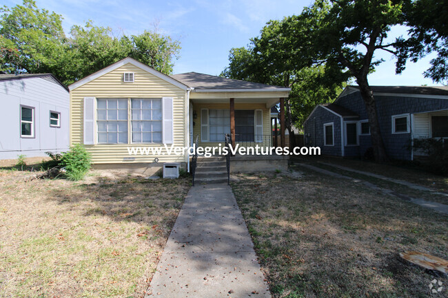 Building Photo - 4904 Calmont Ave Rental