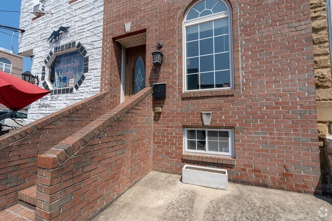 Building Photo - 3-Bedroom Home with Finished Basement in P...