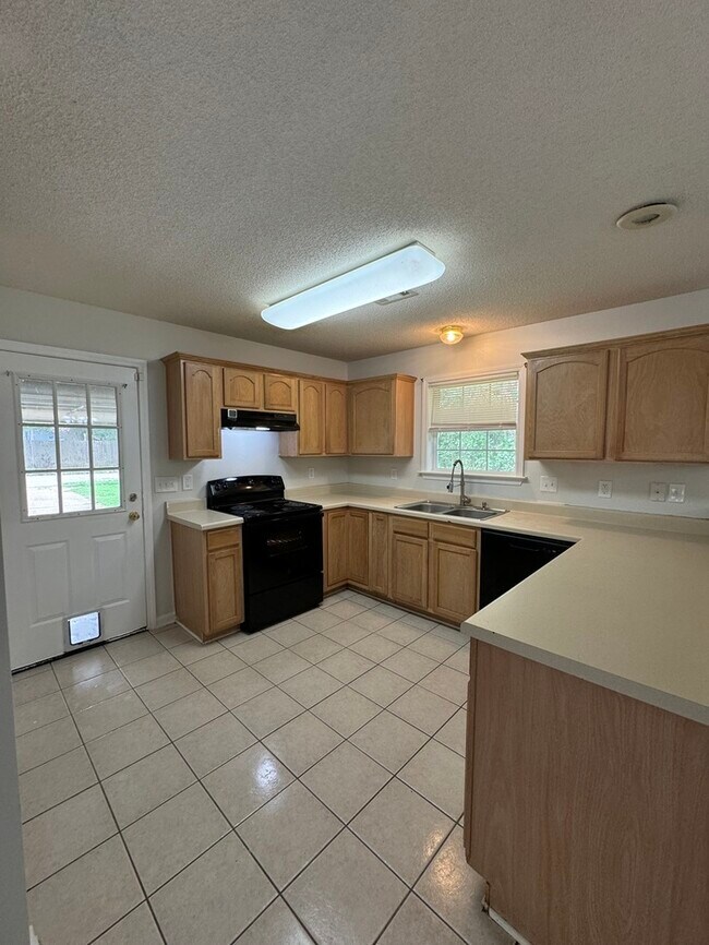 Photo - 1348 Hazel Crest Ln