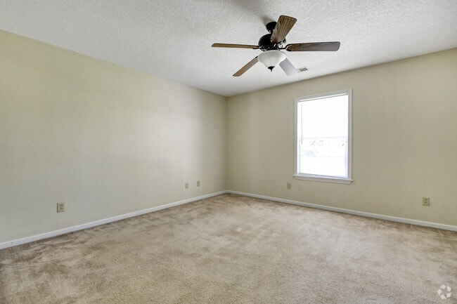 Building Photo - 50 Webb Ct NE Rental