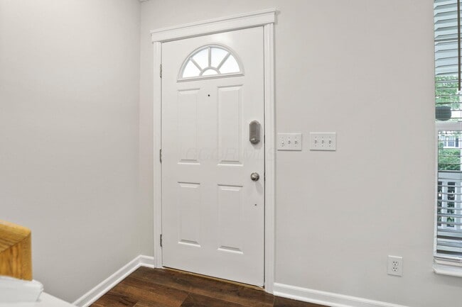 Photo - 5998 Blaverly Dr