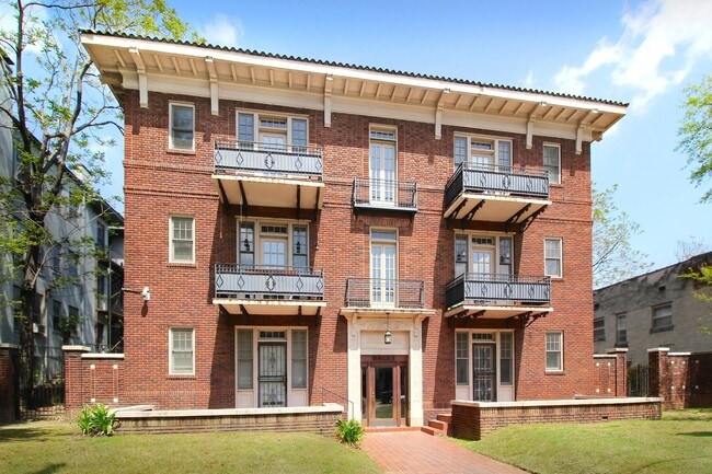 Cherokee Arms Exterior - Cherokee Arms