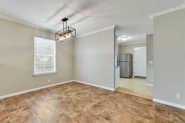 Photo - 3000 Meadow Ln