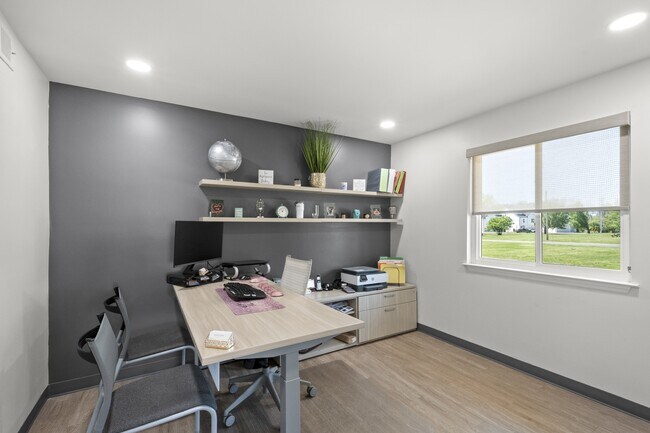 Photo - Sumner Estates