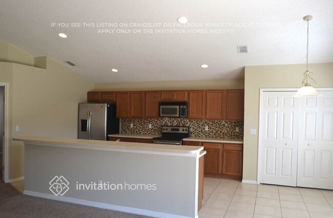 Photo - 727 Versailles Ln