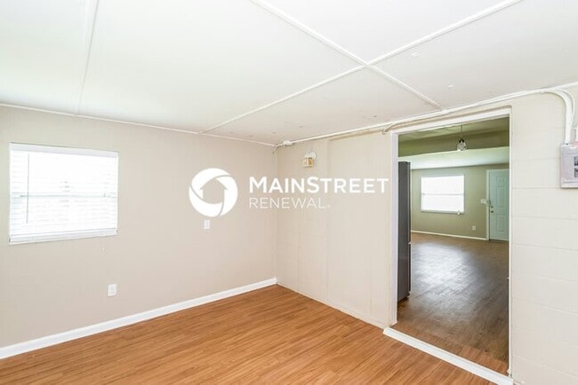 3 Bedroom Pet-Friendly Home in Jacksonville, FL with Main Street Renewal