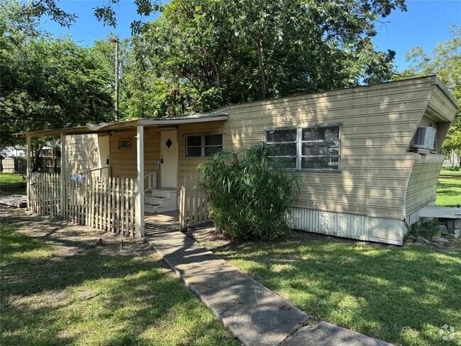 Building Photo - 9510 Catlett Ln Rental