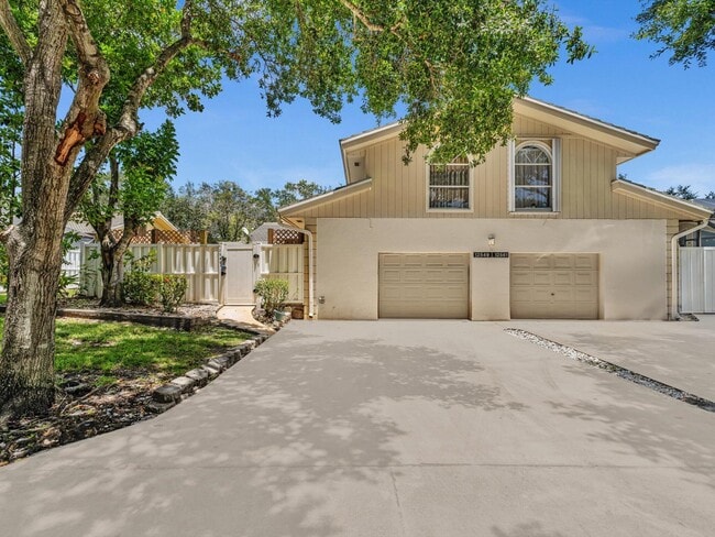 Building Photo - 12549 Woodmill Dr Rental
