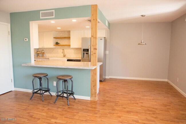 Photo - 6107 N 79th St