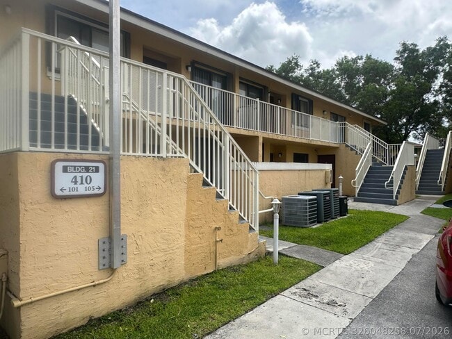 Photo - 410 NW 214th St Unit 105