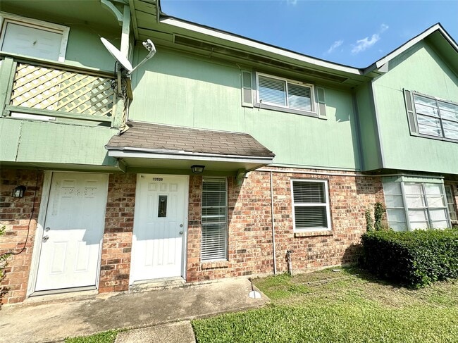 Photo - 13539 Castilian Dr Unit True