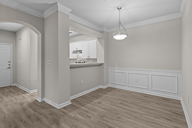 Photo - Creekside Corners