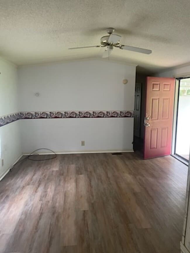 Photo - Two Bedroom Mobile Home in Quiet Setting