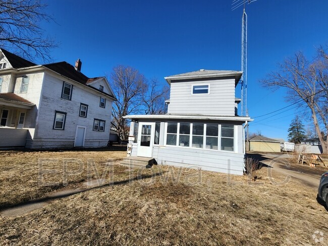 Building Photo - 216 Sunnyside Ave Rental