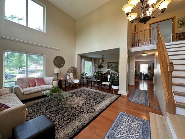 1791 Ellington Dr