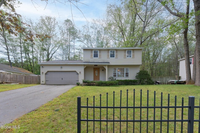 Building Photo - 3 Heather Ln