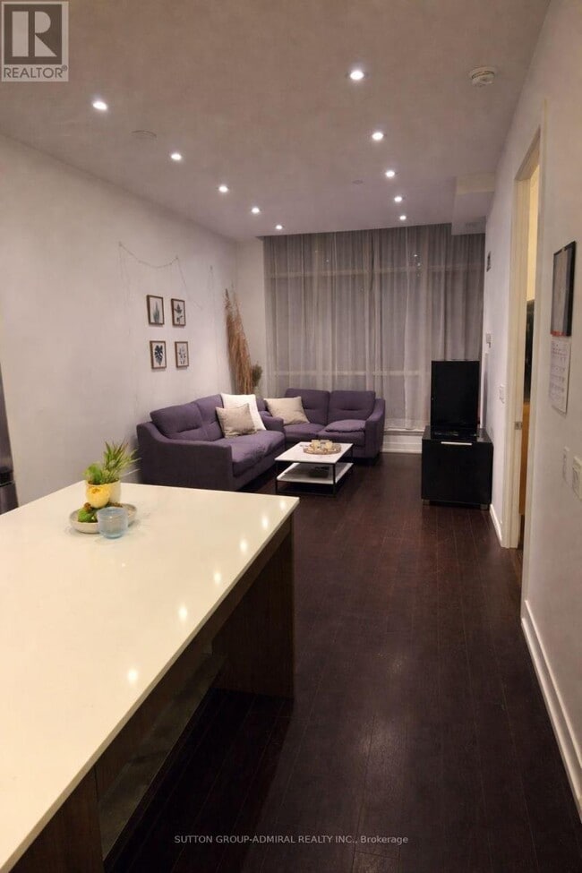 Photo - 9471 Yonge St Unité 215