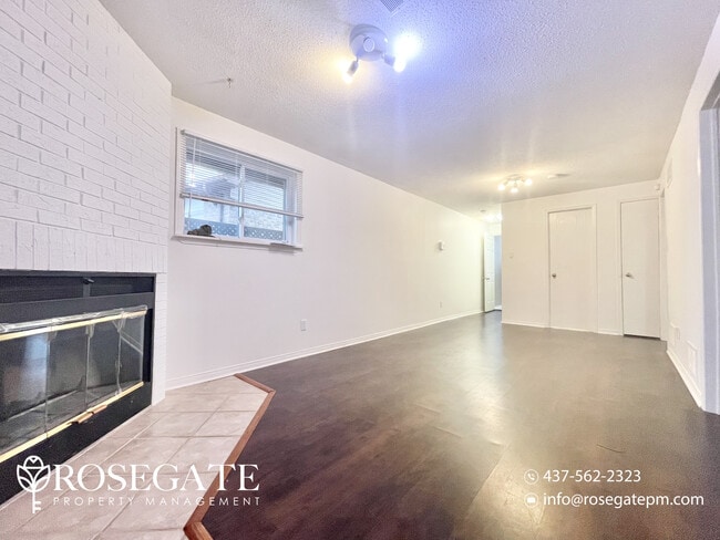 Photo - Cozy 1-Bedroom Apartment with Modern Finis... Unit 1