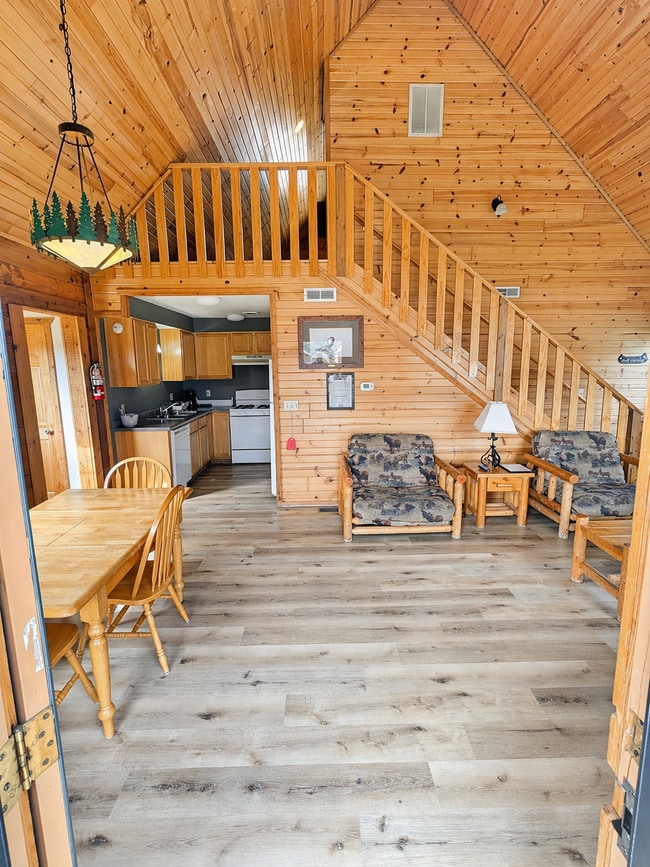 Building Photo - 721 Skatepark Court