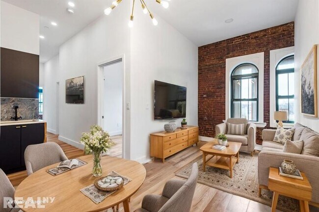 Building Photo - 3 bedroom in BROOKLYN NY 11221 Unit 1B Rental