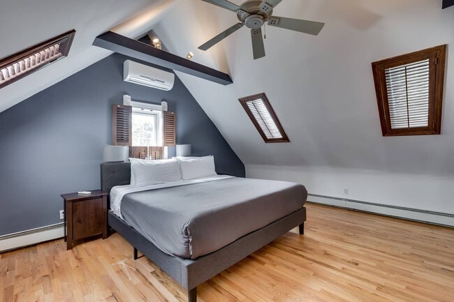 Photo - 2125 N. Winchester-