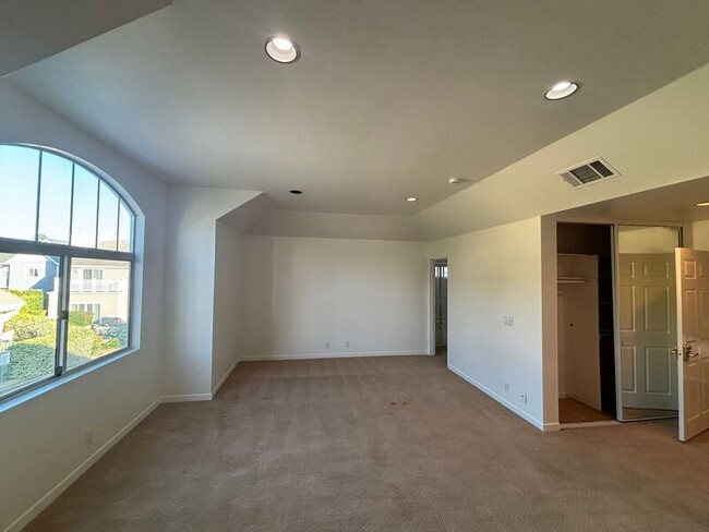 Photo - 525 Orange Grove Pl