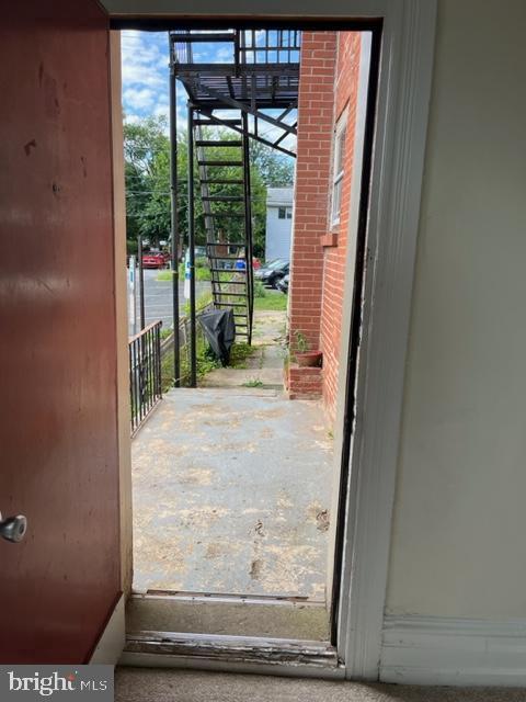 Photo - 421 E High St Unidad APT 1