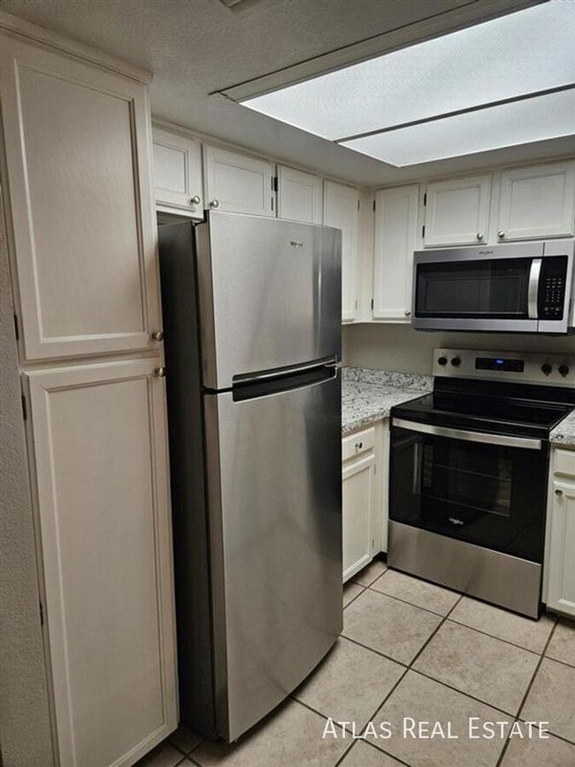 Photo - 1645 W Baseline Rd