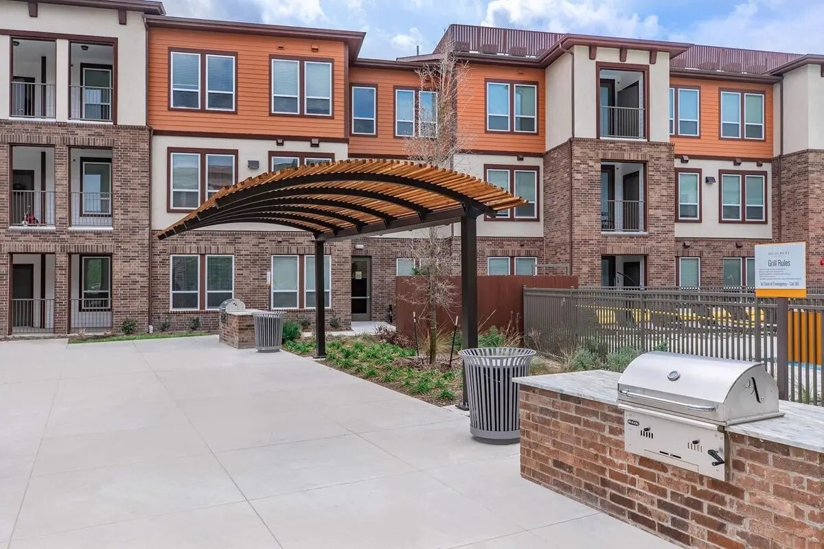 Photo - 540 Richcrest Dr