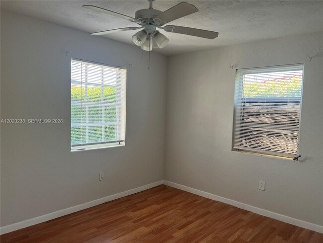 Photo - 740 NW 31st St