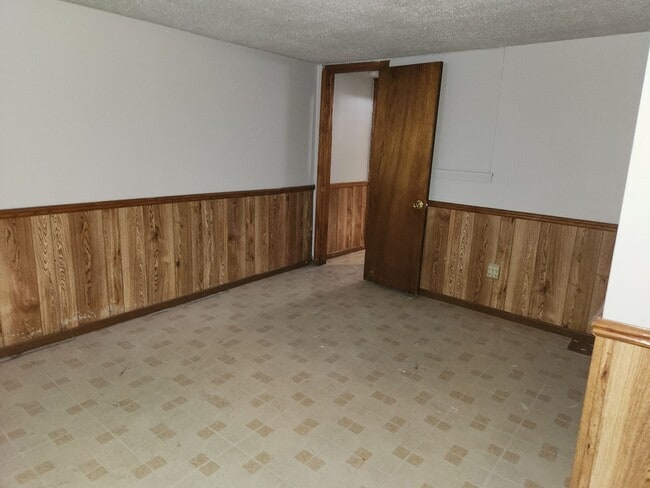 Photo - 2-bedroom Single Family - Available now!