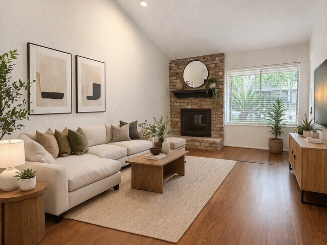 Photo - 7936 Ellinger Ln