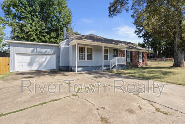 Building Photo - 5026 Loch Lomond Rd Rental