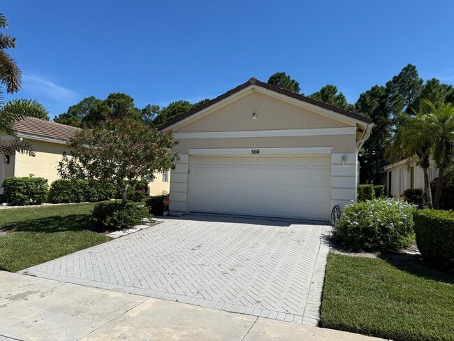 Photo - 560 SW Indian Key Dr