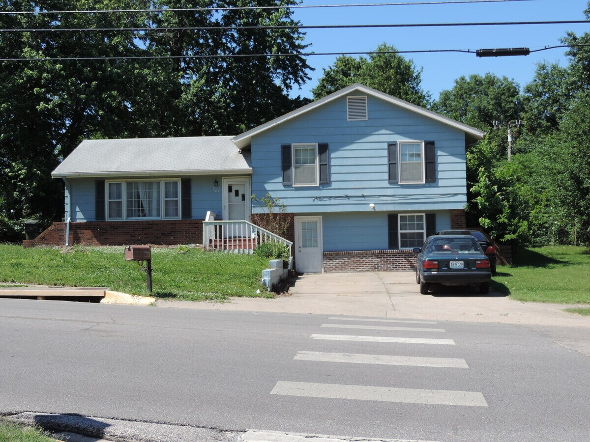Photo - 701 E Gay St Casa