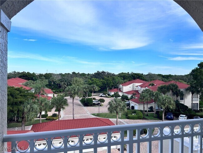 Building Photo - 1530 Clermont Dr Unit 401G Rental