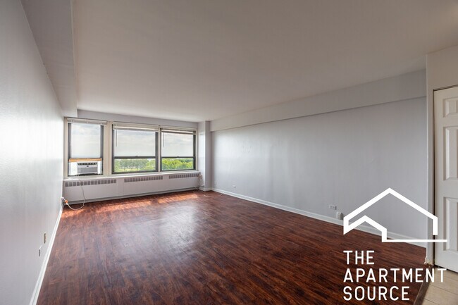 Photo - 4180 N Marine Dr Unit 1006