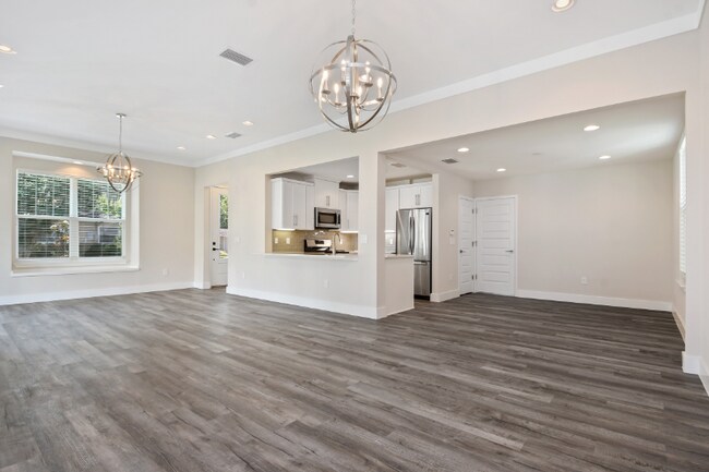 Photo - 109 W Orlando St