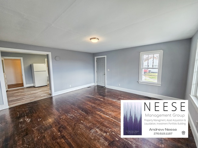 Photo - 639 Patton St NW