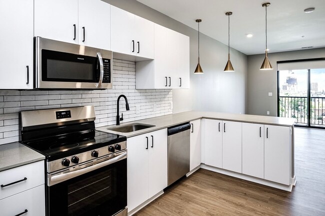 Building Photo - Boho Flats Rental