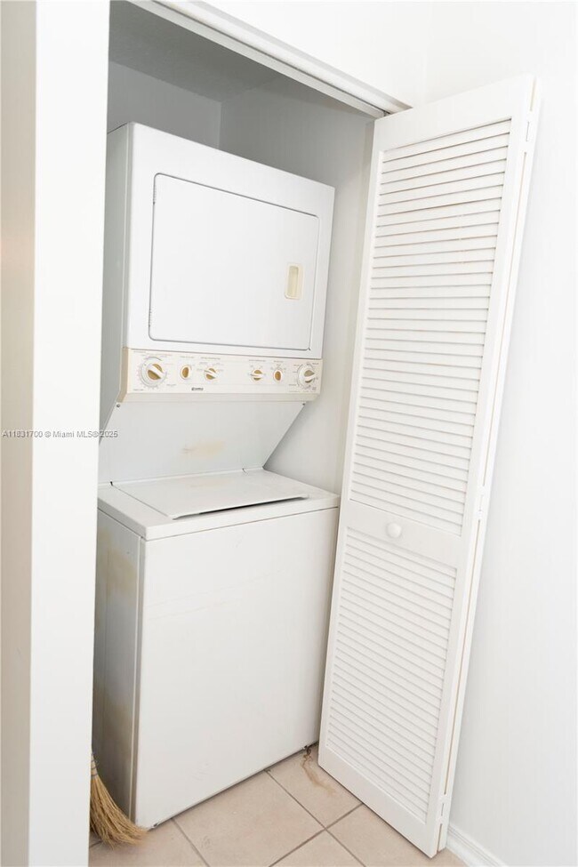 Photo - 150 SW 96th Terrace